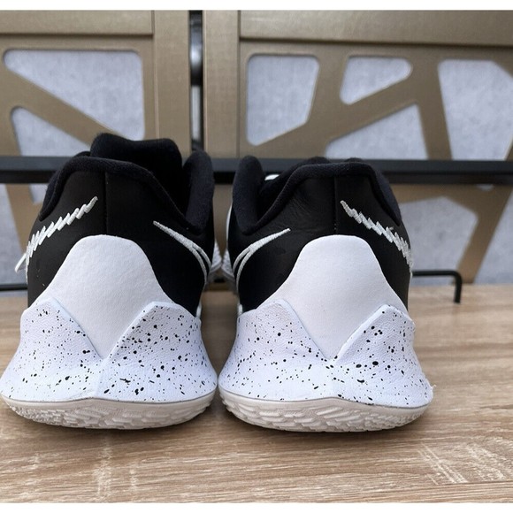 Nike Kyrie Low 3 Team Black White (CW6228-003 Men Sz 7 sneakers shoes basketball main image 8